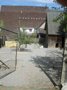 haus-hof.jpg (69326 Byte)